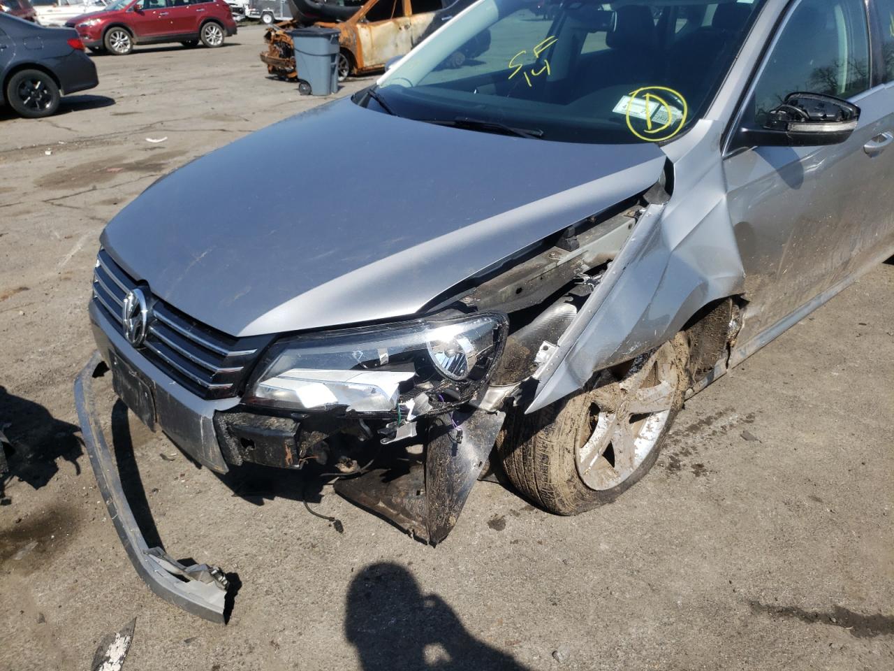 Photo 9 from auction – 2014 VOLKSWAGEN PASSAT SE with VIN 1VWBP7A37EC006211