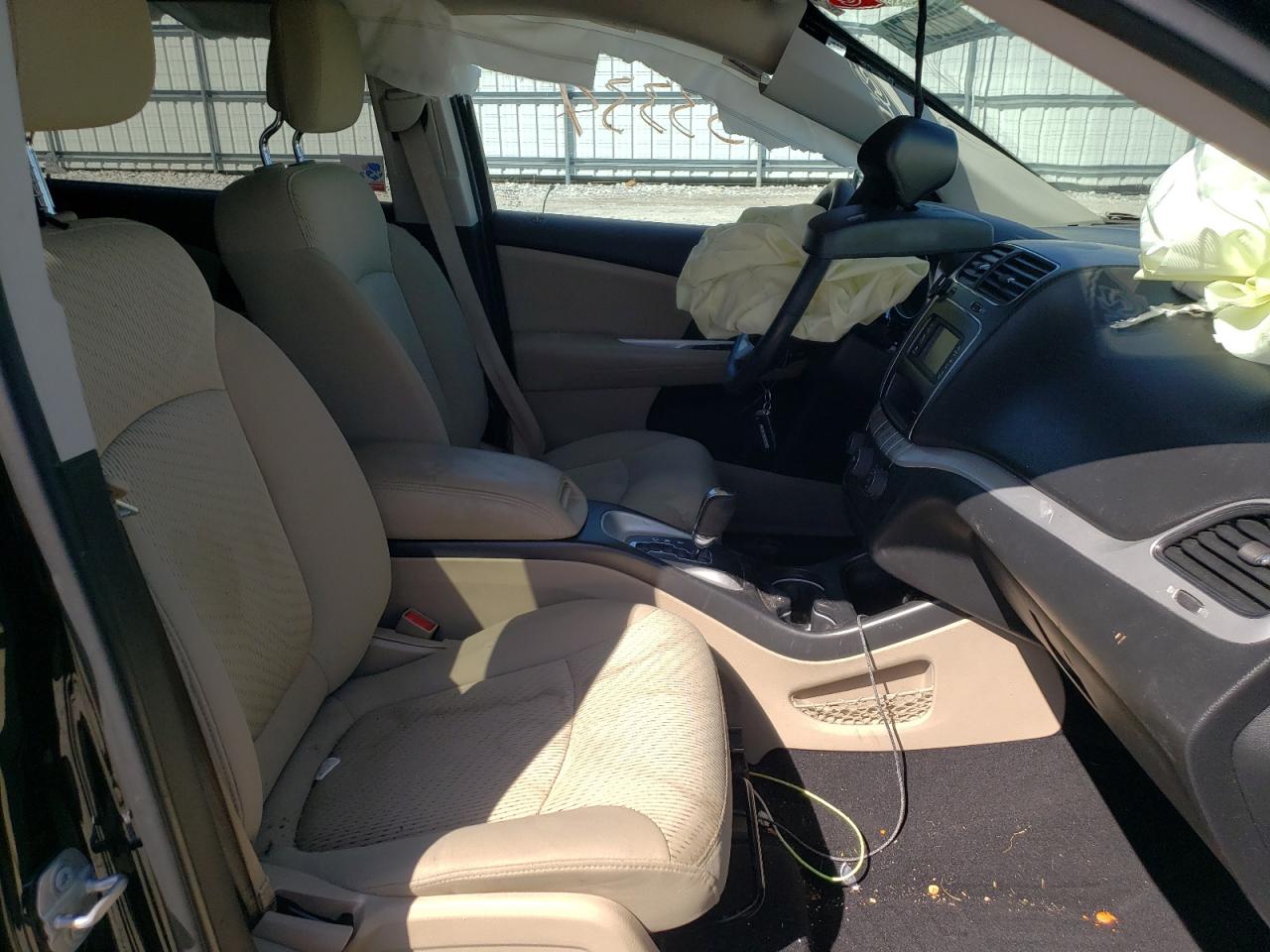 Photo 5 from auction – 2019 DODGE JOURNEY SE with VIN 3C4PDCBB3KT701219