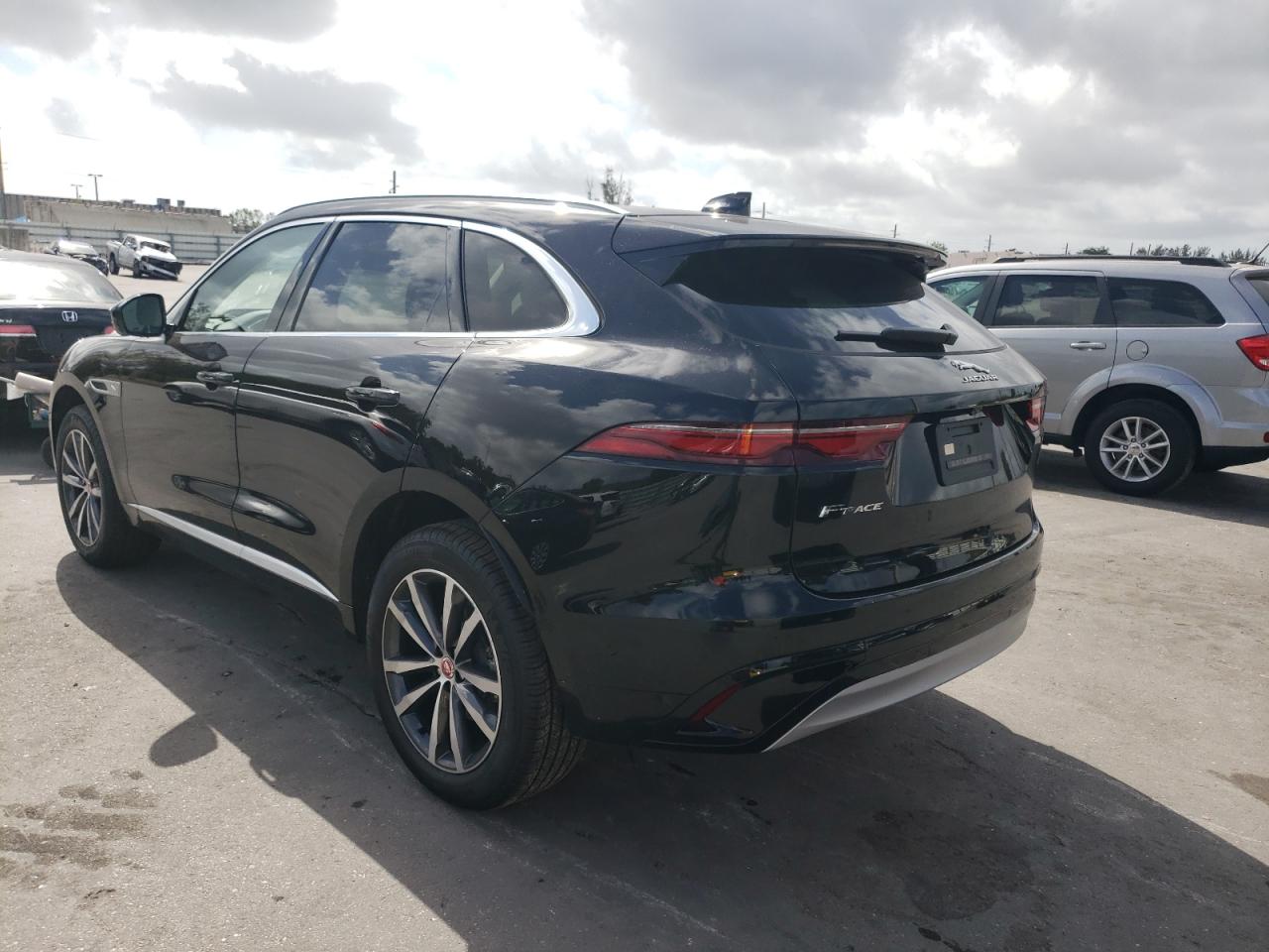 Photo 3 from auction – 2021 JAGUAR F-PACE S with VIN SADCJ2EXXMA686774