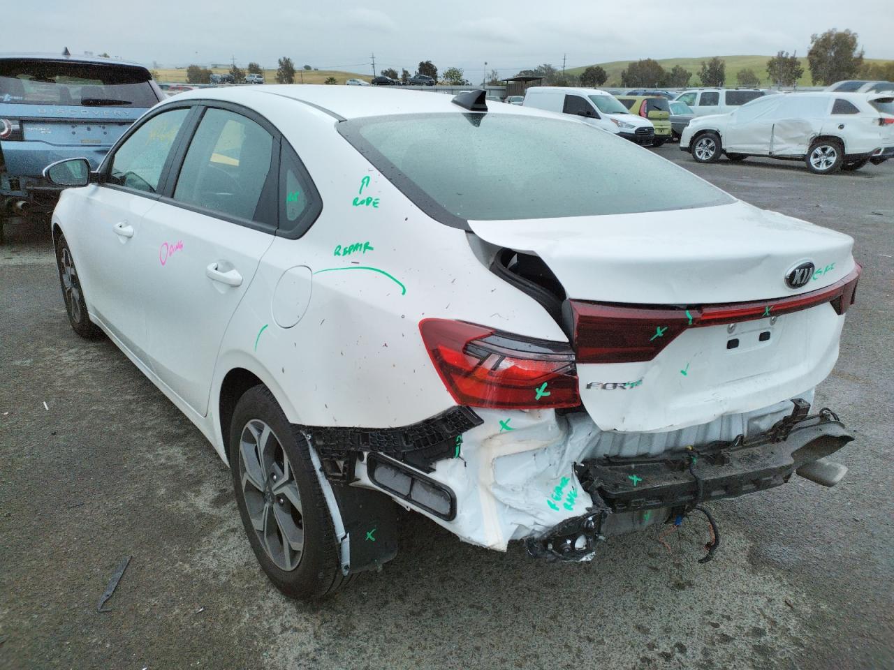 Photo 3 from auction – 2021 KIA FORTE FE with VIN 3KPF24AD4ME304135