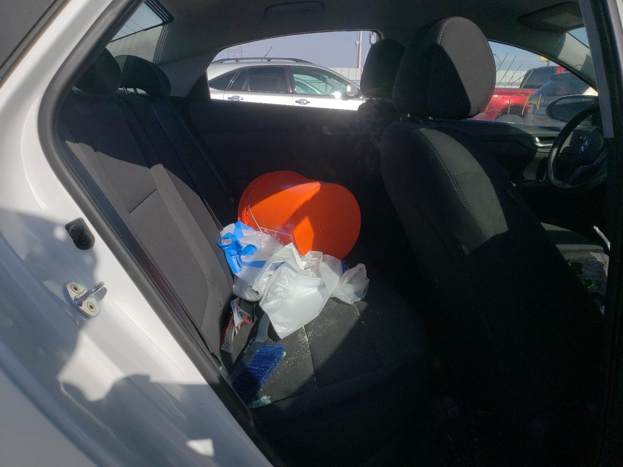 Photo 6 from auction – 2019 HYUNDAI ACCENT SE with VIN 3KPC24A36KE064786
