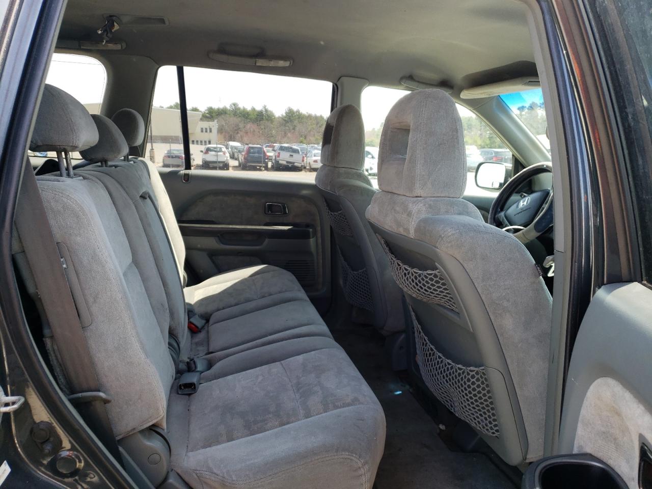 Photo 6 from auction – 2005 HONDA PILOT EX with VIN 2HKYF18405H510292