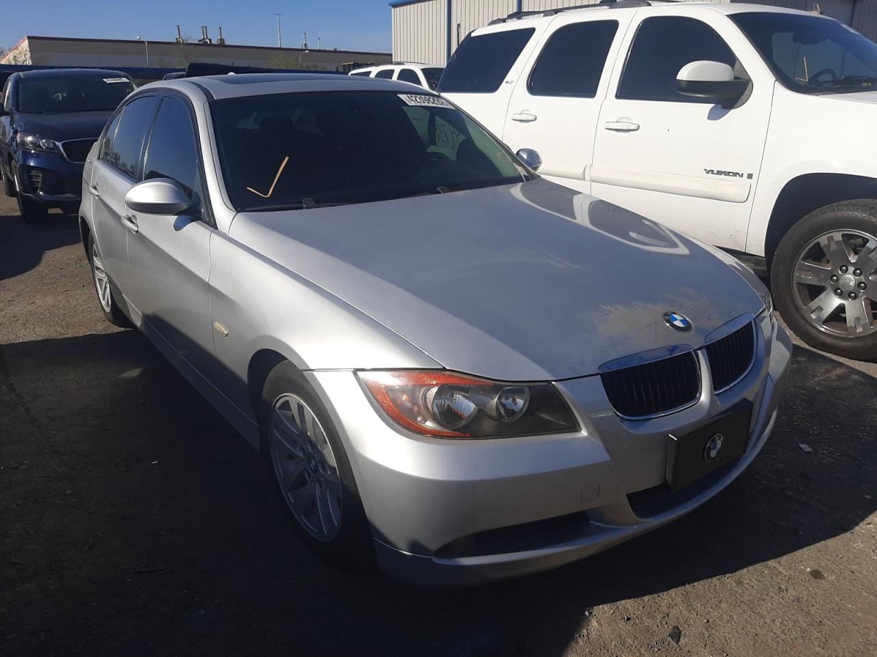 BMW 325 I 2006 with VIN WBAVB13596KX38340 - Photo from auction