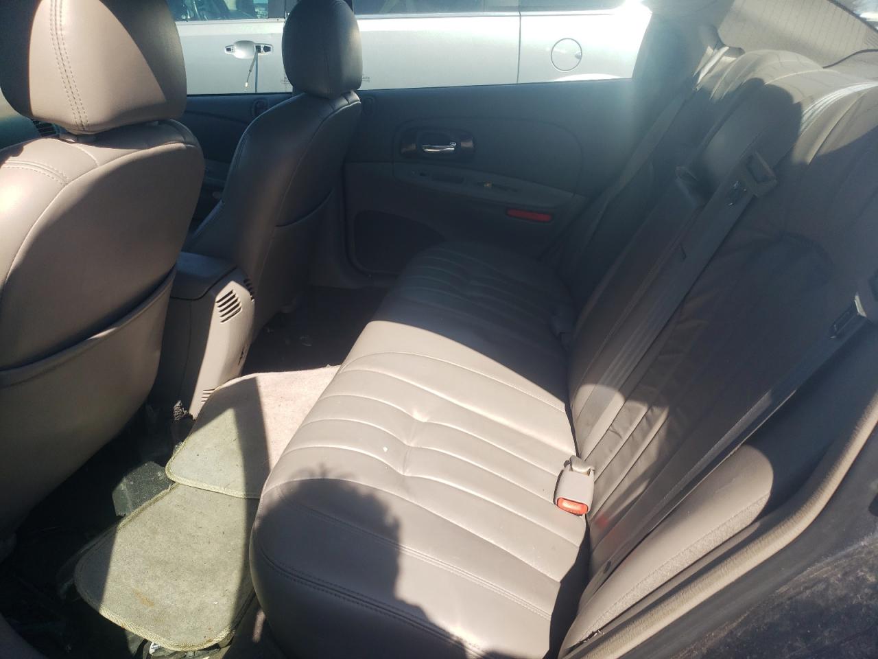 Photo 6 from auction – 2001 CHRYSLER CONCORDE with VIN 2C3HD36J51H718489