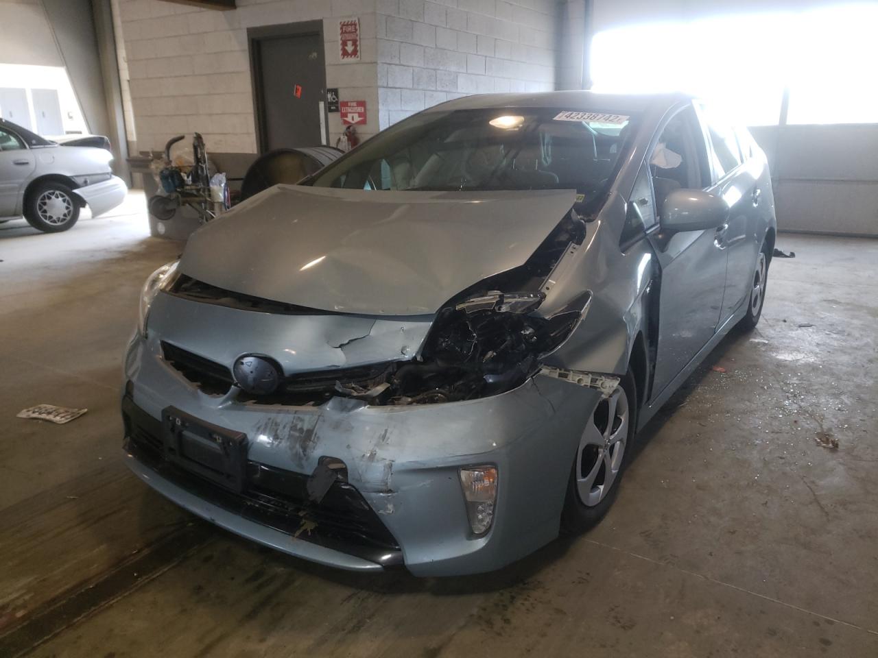 Photo 2 from auction – 2015 TOYOTA PRIUS with VIN JTDKN3DUXF1872391