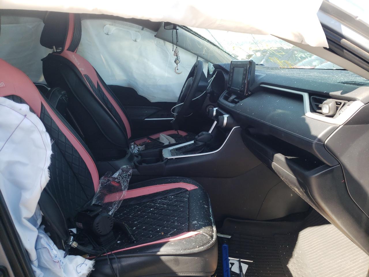 Photo 5 from auction – 2021 TOYOTA RAV4 LE with VIN 2T3F1RFV2MW219915