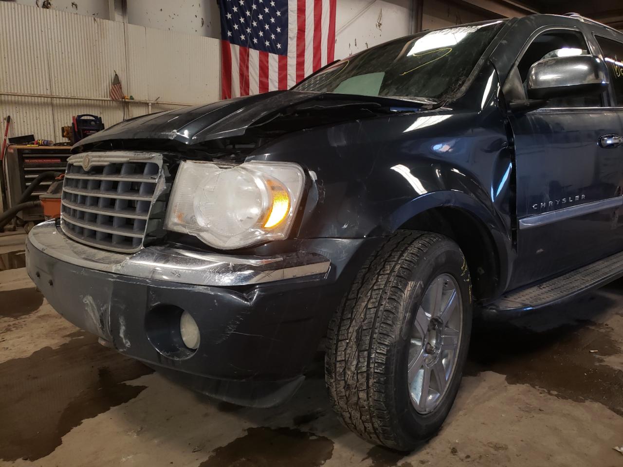 Photo 9 from auction – 2009 CHRYSLER ASPEN LIMI with VIN 1A8HW58T99F715973