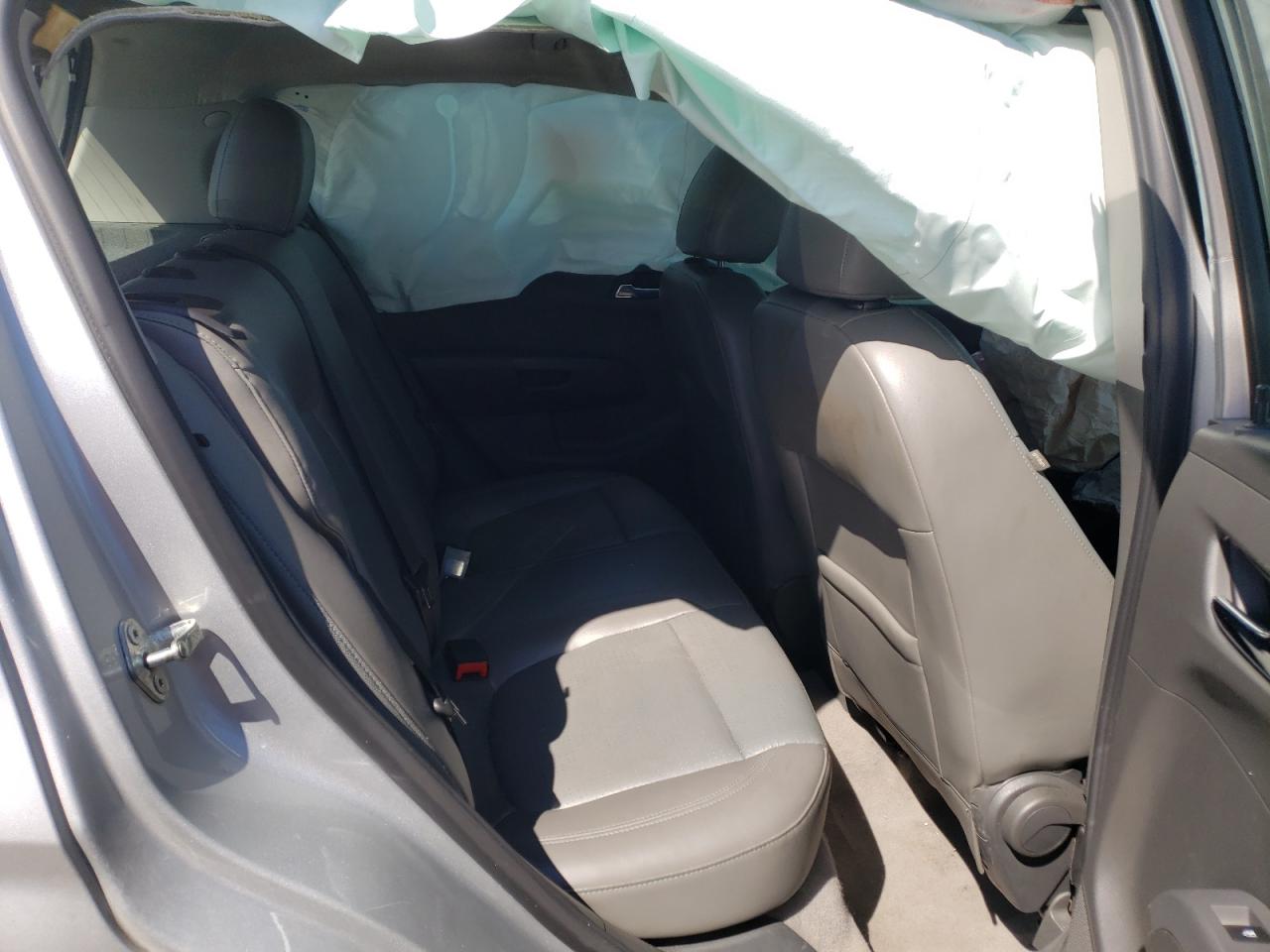 Photo 6 from auction – 2015 CHEVROLET SONIC LTZ with VIN 1G1JE6SB2F4120755