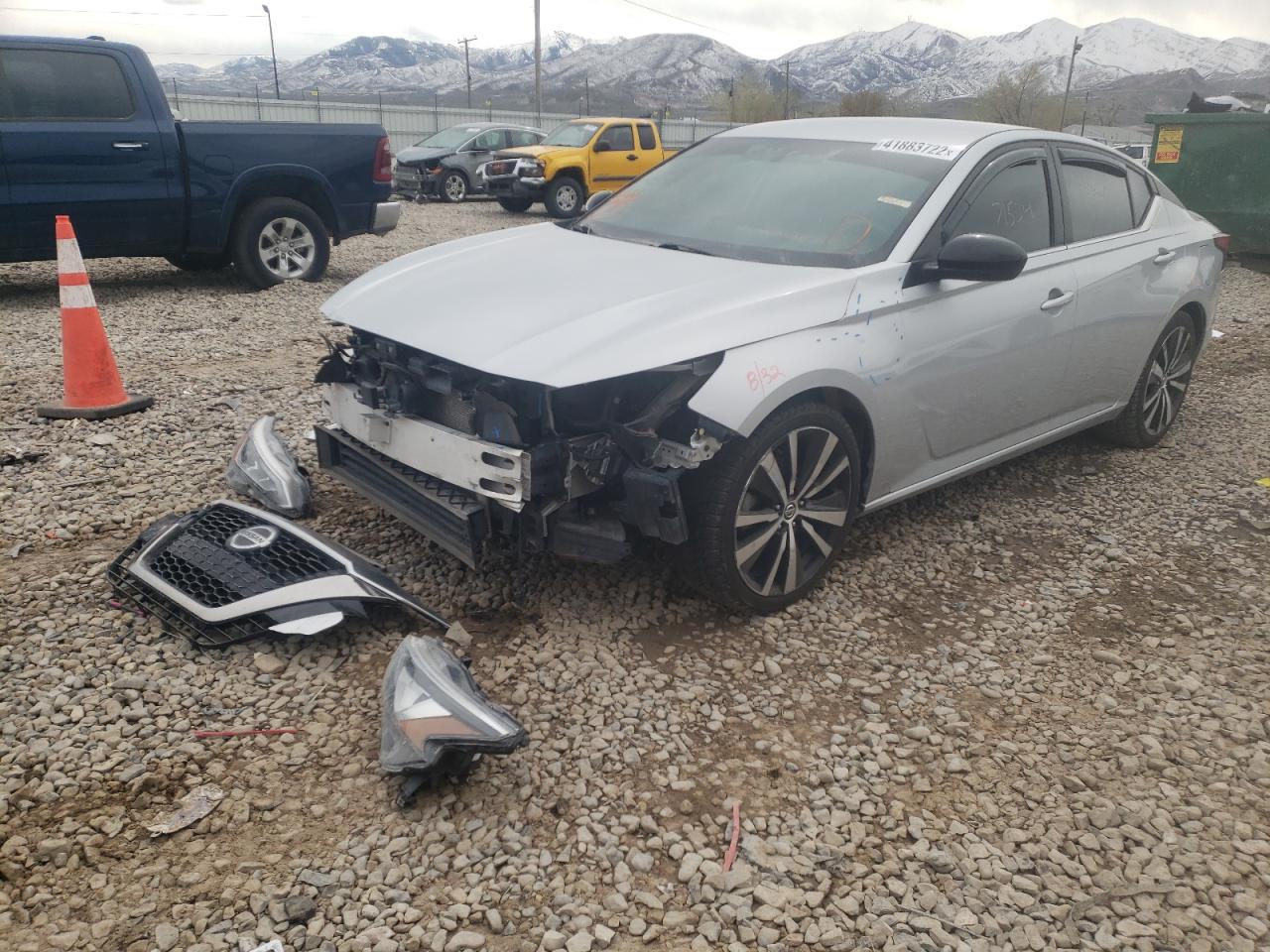 Photo 2 from auction – 2019 NISSAN ALTIMA SR with VIN 1N4BL4CV2KN302495
