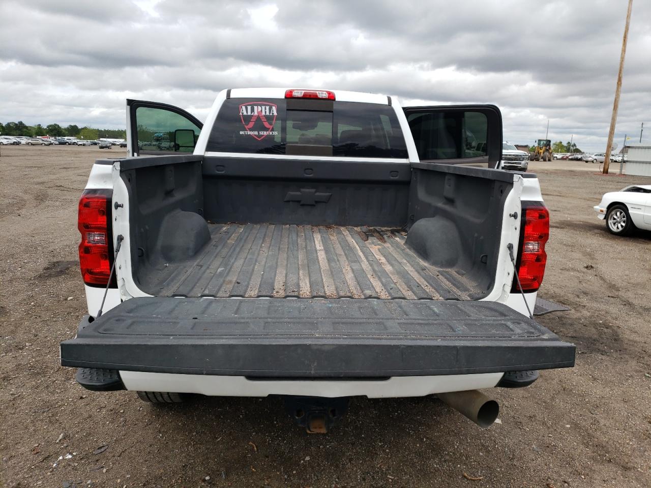 Photo 9 from auction – 2017 CHEVROLET SILVERADO with VIN 1GC1KWEY5HF233588