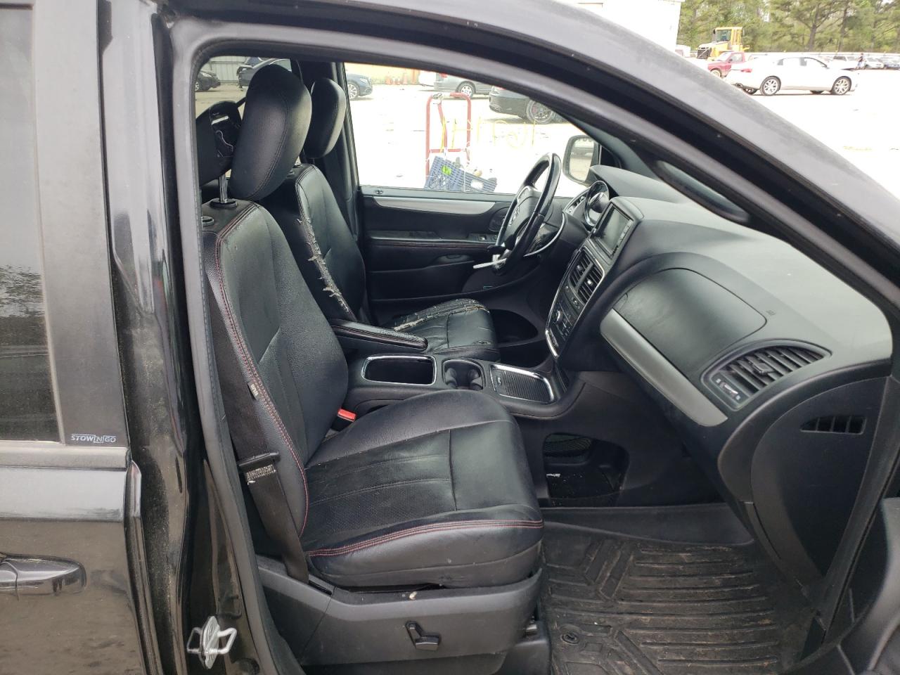 Photo 5 from auction – 2012 DODGE GRAND CARA with VIN 2C4RDGEG9CR367354