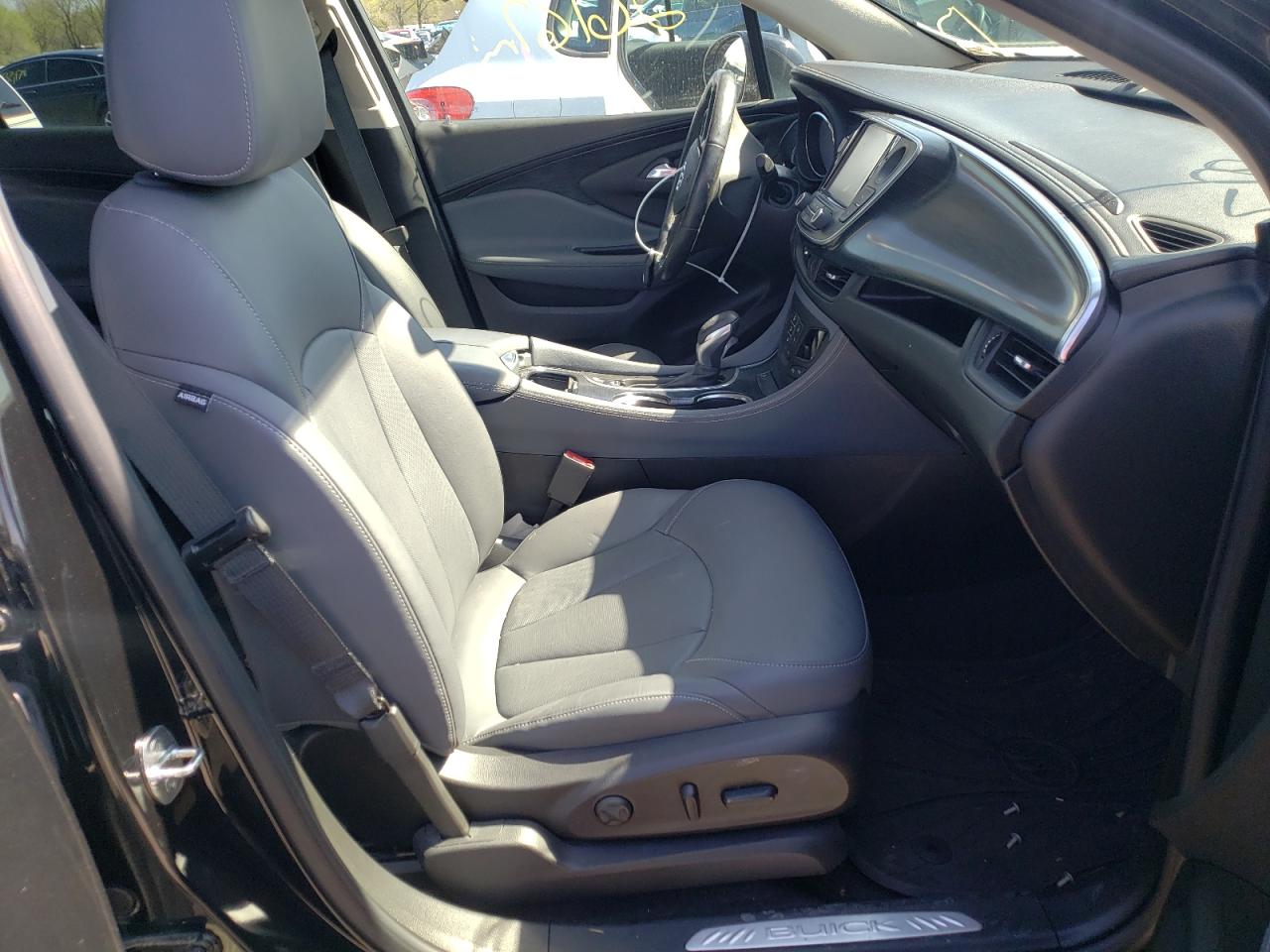 Photo 5 from auction – 2019 BUICK ENVISION E with VIN LRBFXCSA7KD031155