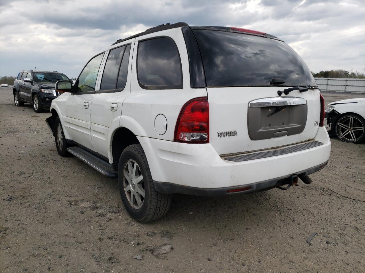 Photo 3 from auction – 2005 BUICK RAINIER CX with VIN 5GADT13S752255690