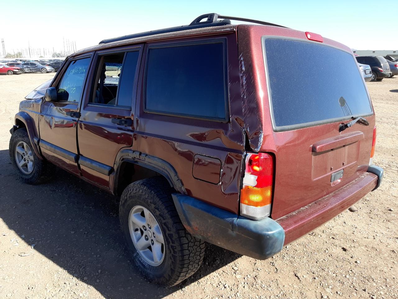 Photo 3 from auction – 2001 JEEP CHEROKEE S with VIN 1J4FF48S01L614353
