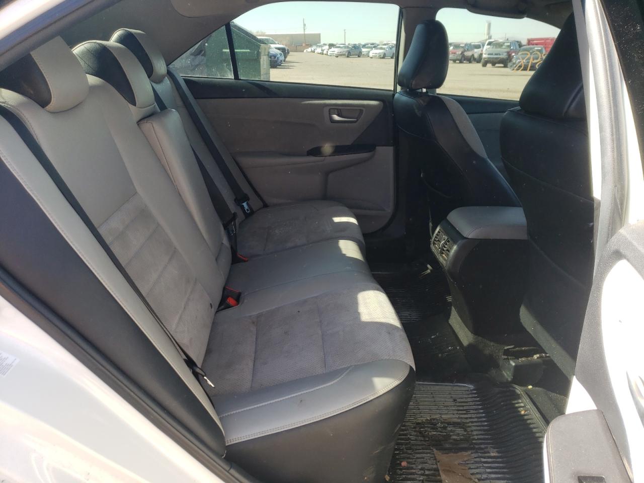Photo 6 from auction – 2015 TOYOTA CAMRY LE with VIN 4T1BF1FK5FU975824
