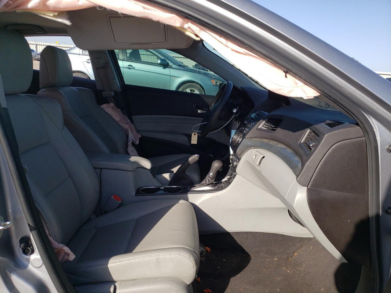 Photo 5 from auction – 2018 ACURA ILX BASE W with VIN 19UDE2F38JA002575