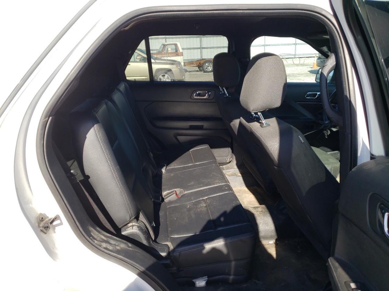 Photo 6 from auction – 2017 FORD EXPLORER P with VIN 1FM5K8AR8HGD26090