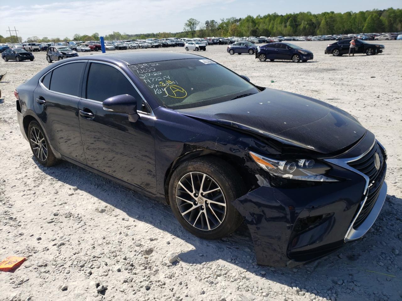 LEXUS ES 350 2017 with VIN 58ABK1GG1HU063001 - Photo from auction