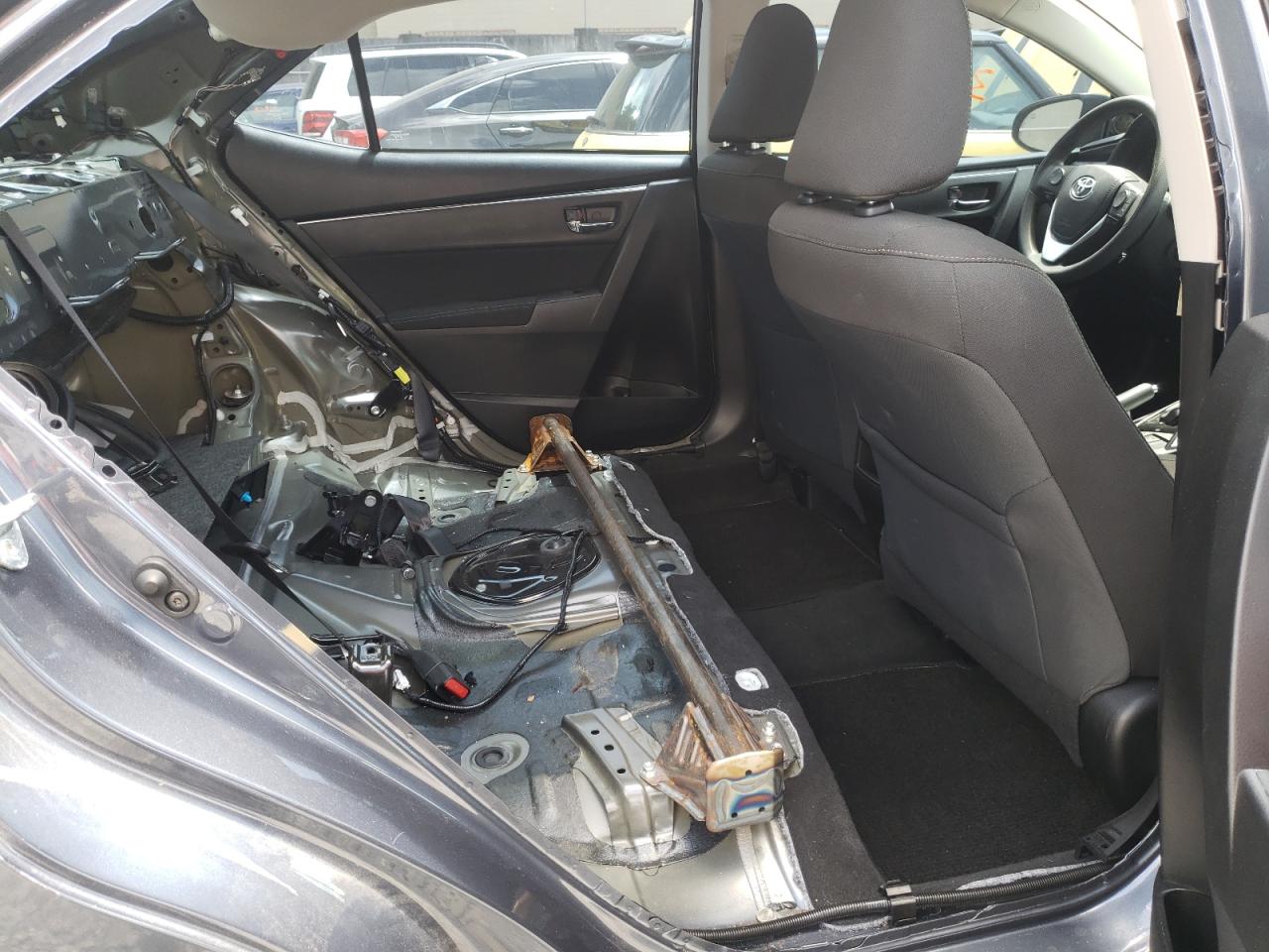 Photo 6 from auction – 2018 TOYOTA COROLLA L with VIN 5YFBURHE9JP845051