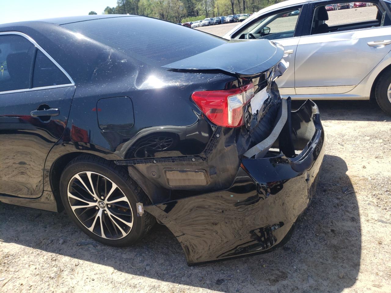 Photo 9 from auction – 2014 TOYOTA CAMRY SE with VIN 4T1BF1FK3EU313559