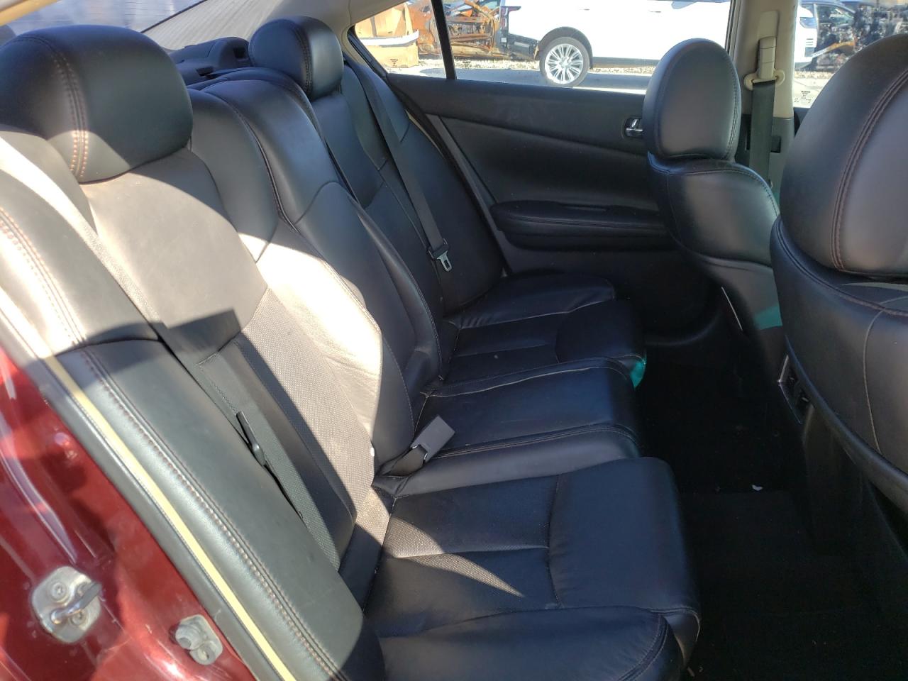 Photo 6 from auction – 2011 NISSAN MAXIMA S with VIN 1N4AA5AP1BC840077
