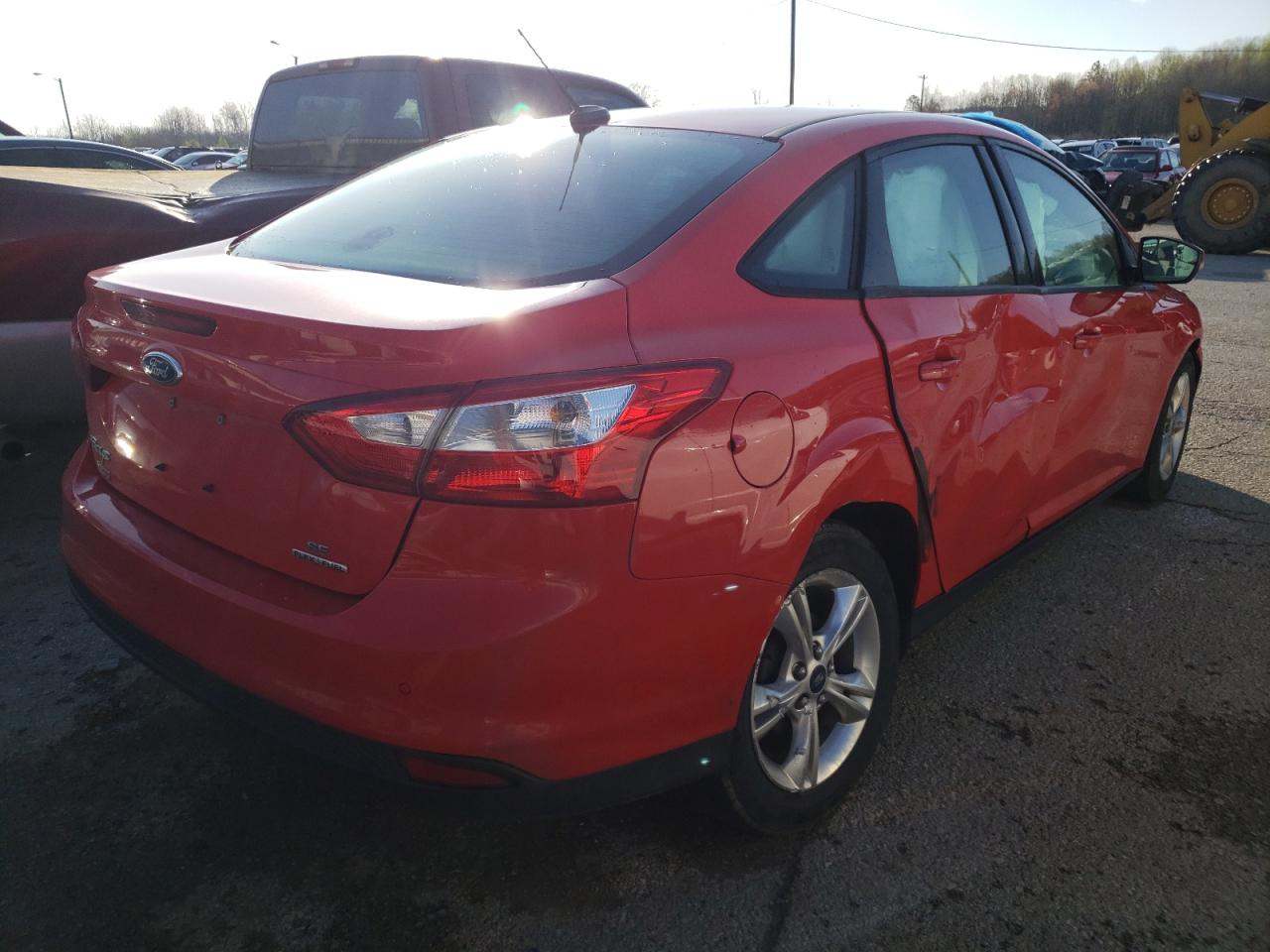 Photo 4 from auction – 2014 FORD FOCUS SE with VIN 1FADP3F22EL235311
