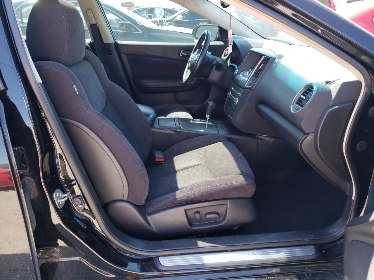 Photo 5 from auction – 2012 NISSAN MAXIMA S with VIN 1N4AA5AP8CC843141