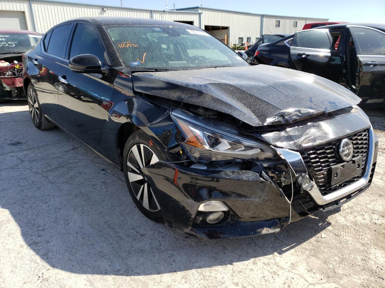NISSAN ALTIMA SV 2019 with VIN 1N4BL4DV1KC106431 - Photo from auction