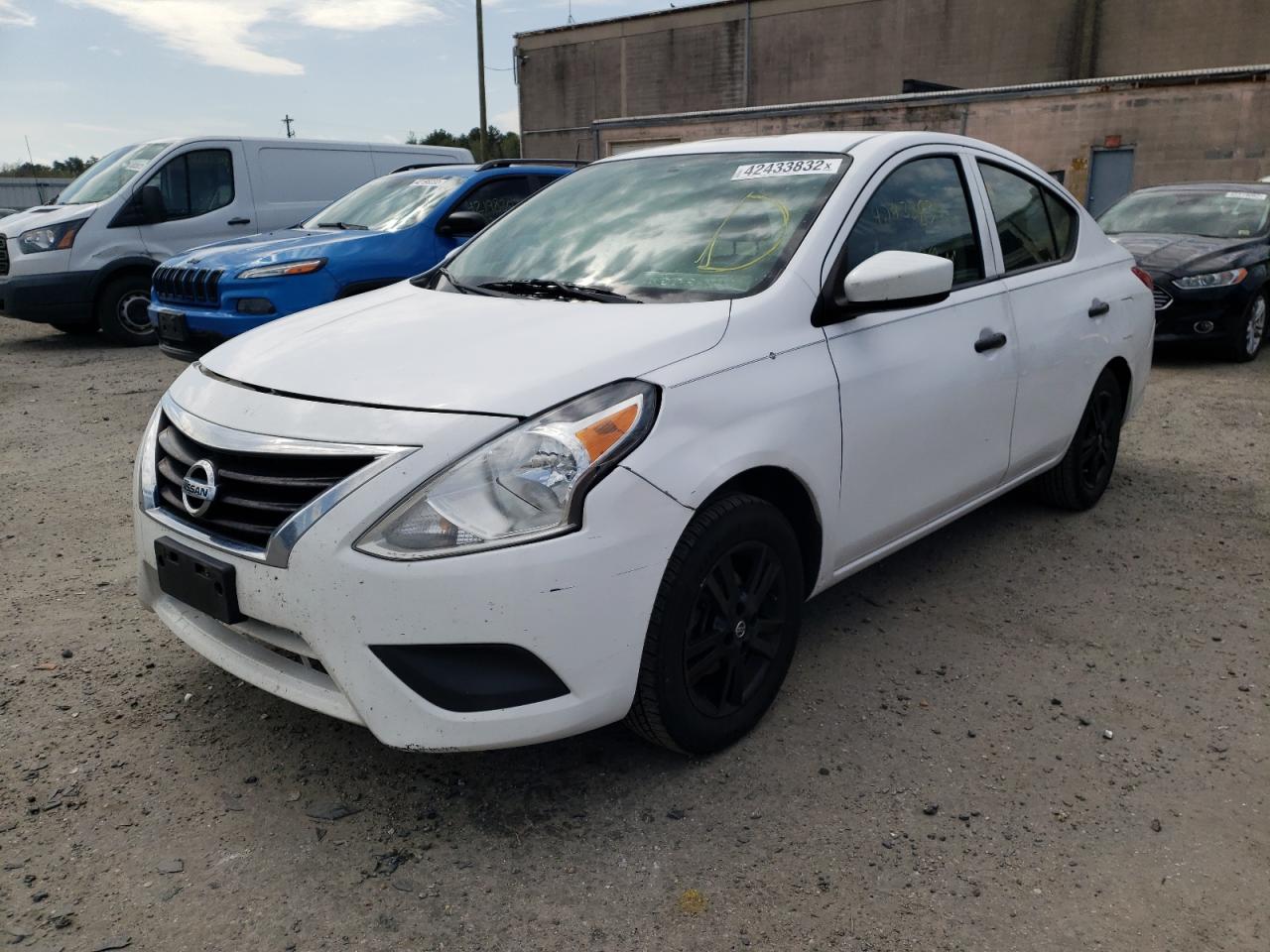Photo 2 from auction – 2019 NISSAN VERSA S with VIN 3N1CN7AP2KL825288
