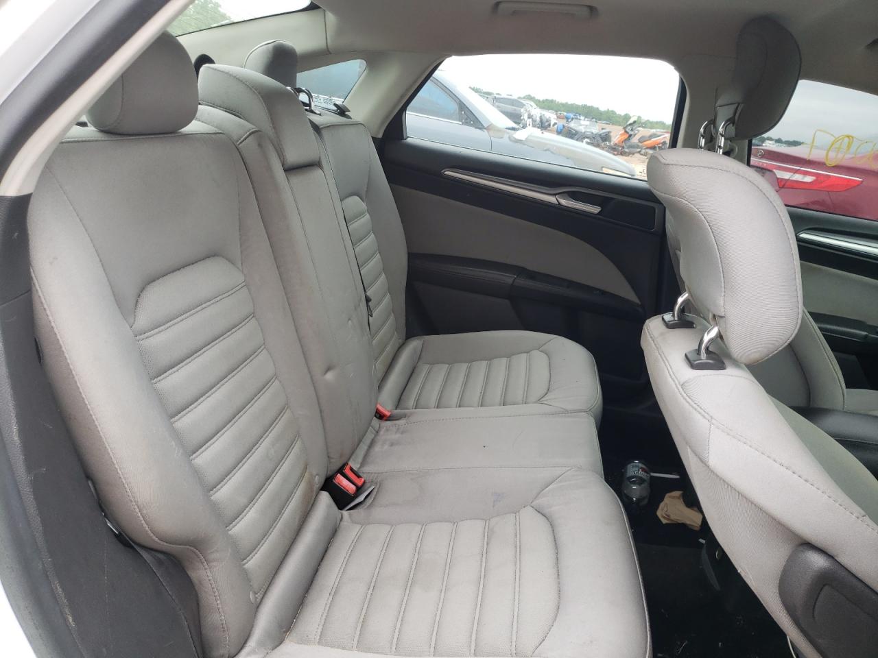 Photo 6 from auction – 2014 FORD FUSION S with VIN 1FA6P0G70E5394155