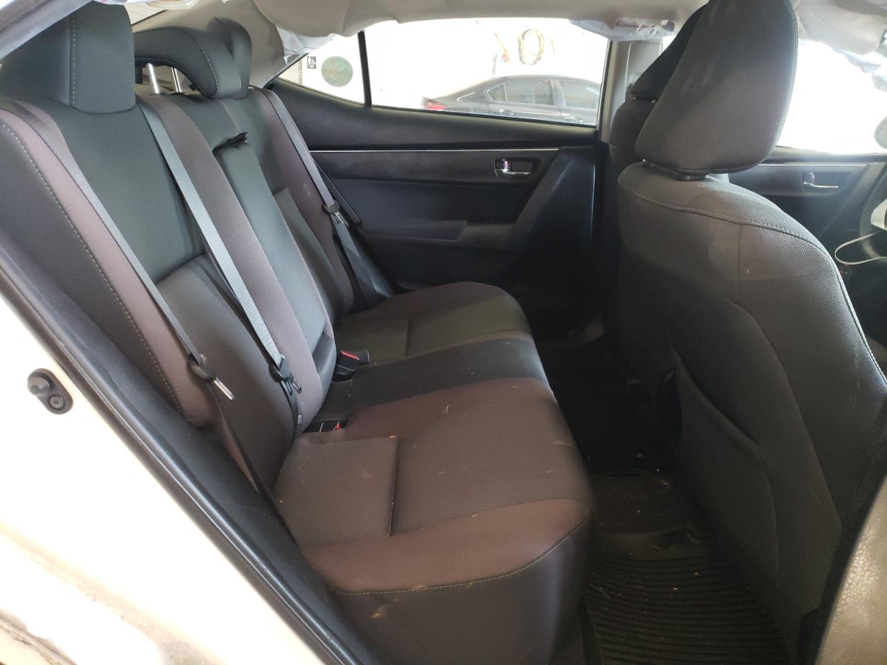 Photo 6 from auction – 2018 TOYOTA COROLLA L with VIN 5YFBURHE8JP826653