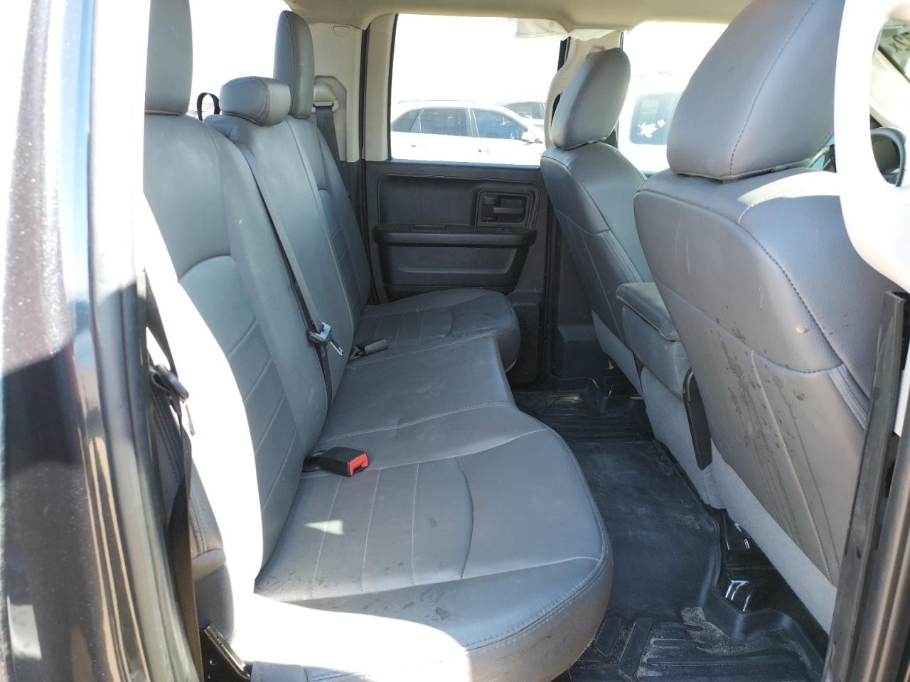 Photo 6 from auction – 2019 RAM 1500 CLASS with VIN 1C6RR6FG7KS604437