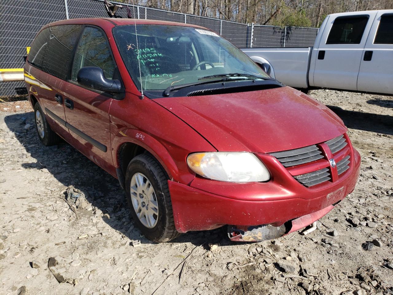 DODGE GRAND CARA 2006 with VIN 1D4GP24R26B689151 - Photo from auction