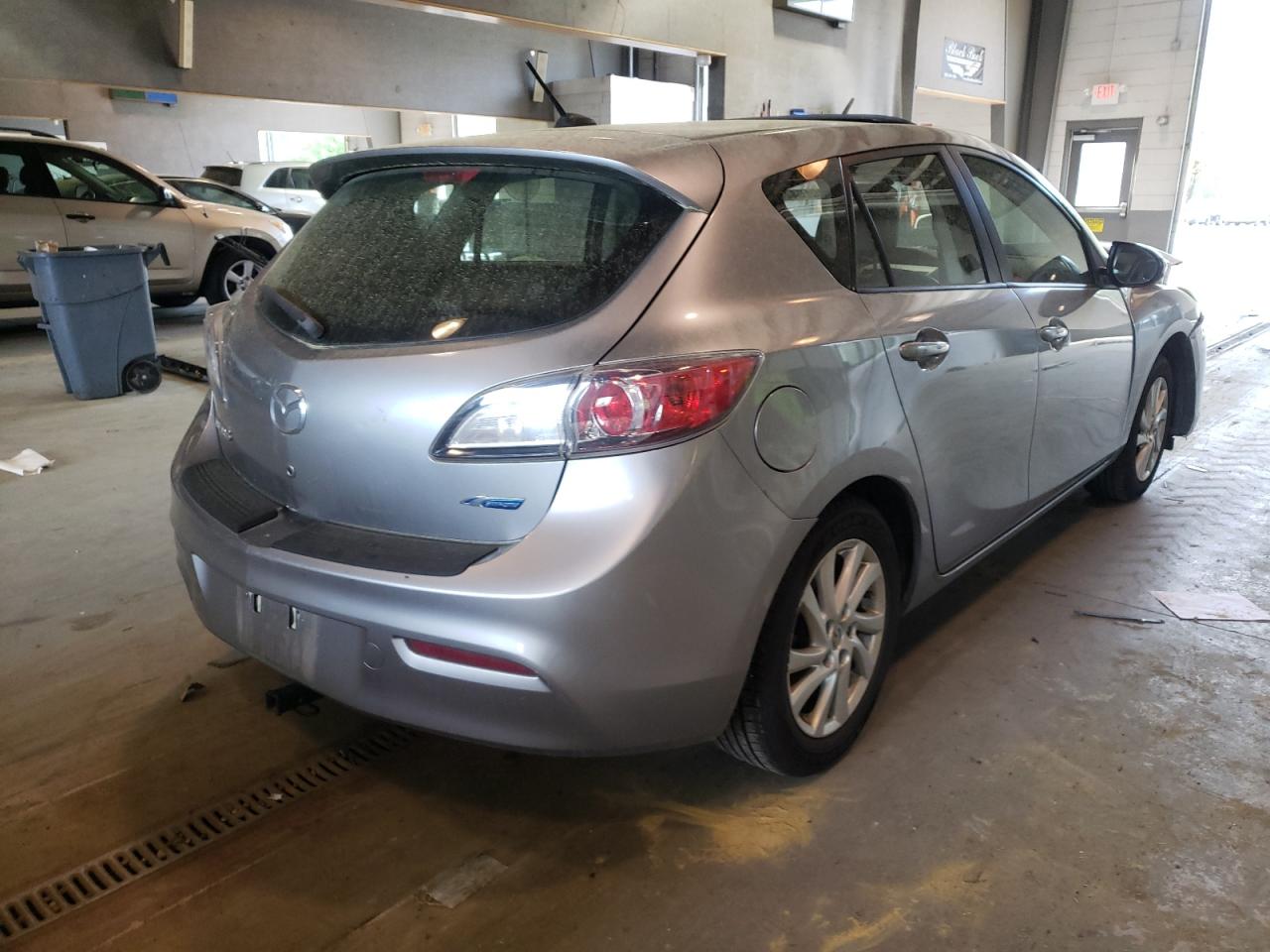 Photo 4 from auction – 2012 MAZDA 3 I with VIN JM1BL1M7XC1700684