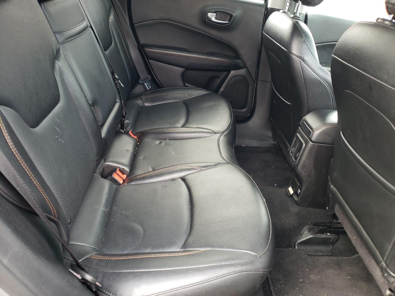 Photo 6 from auction – 2020 JEEP COMPASS LI with VIN 3C4NJCCB4LT129061