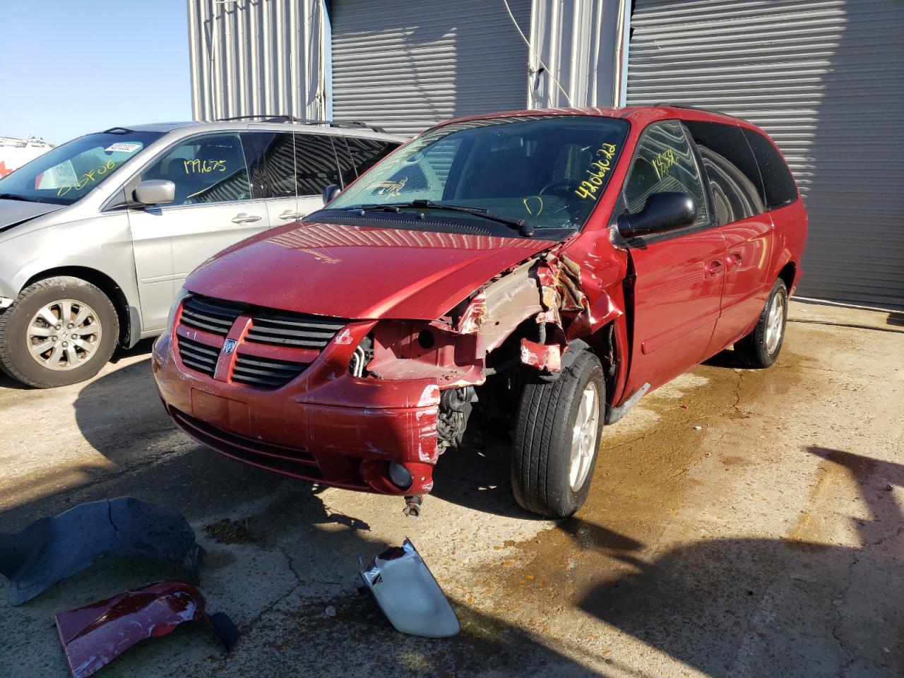 Photo 2 from auction – 2007 DODGE GRAND CARA with VIN 2D4GP44L17R169906
