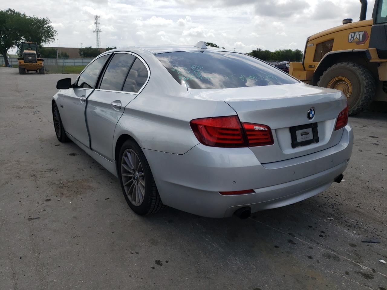 Photo 3 from auction – 2011 BMW 535 I with VIN WBAFR7C55BC600737