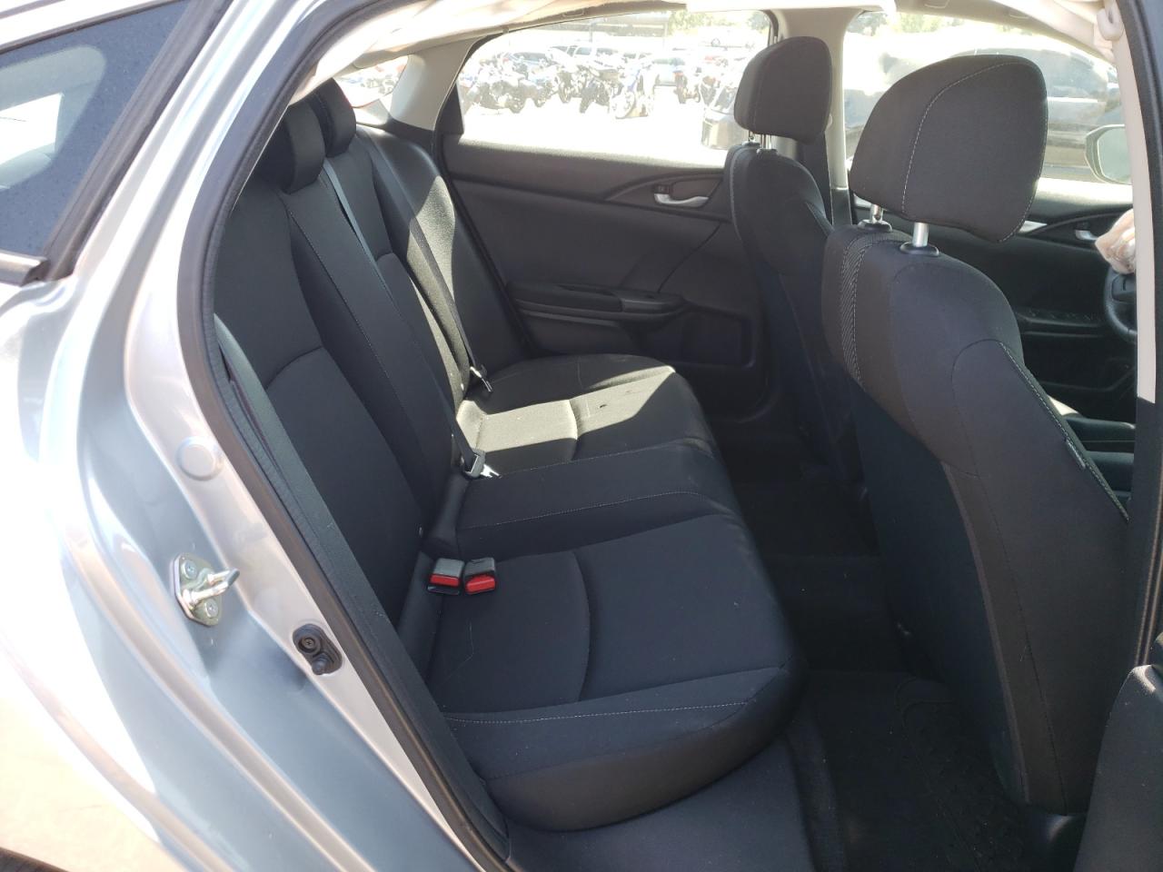 Photo 6 from auction – 2017 HONDA CIVIC LX with VIN 2HGFC2F5XHH511451