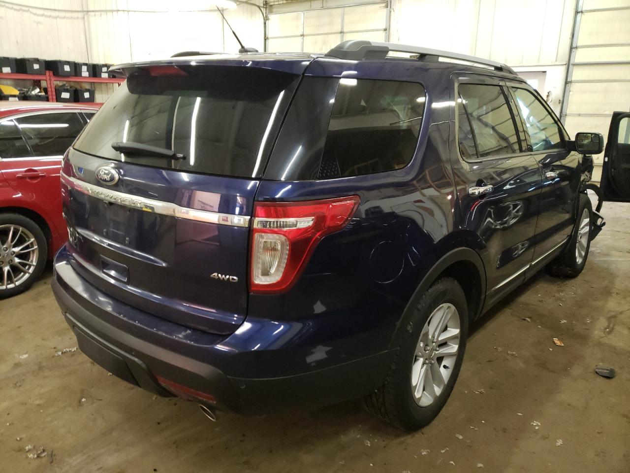 Photo 4 from auction – 2011 FORD EXPLORER X with VIN 1FMHK8D82BGA87675
