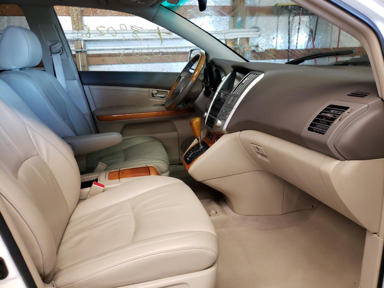 Photo 5 from auction – 2007 LEXUS RX 350 with VIN 2T2HK31U77C012948
