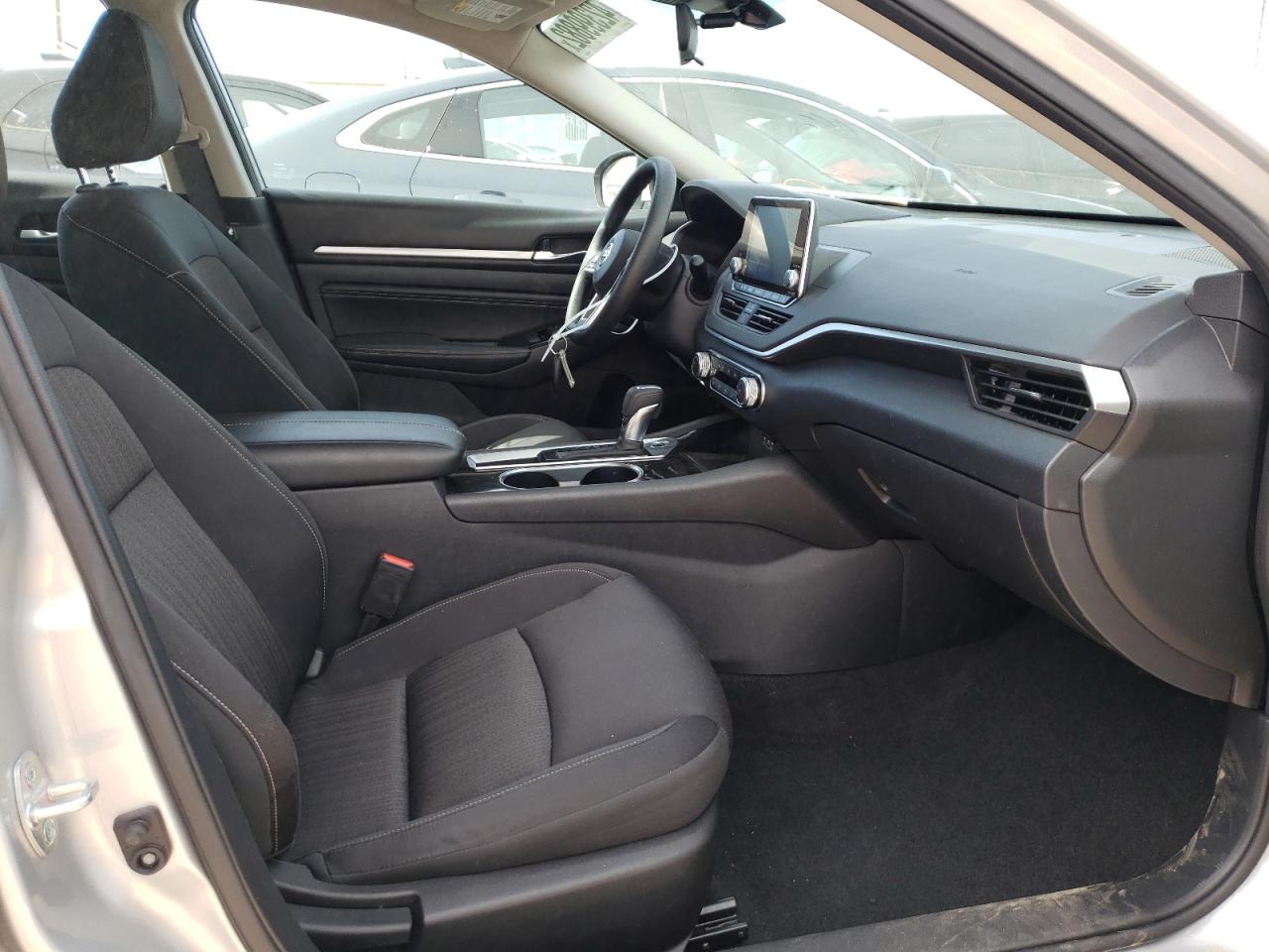 Photo 5 from auction – 2021 NISSAN ALTIMA SV with VIN 1N4BL4DV4MN356852