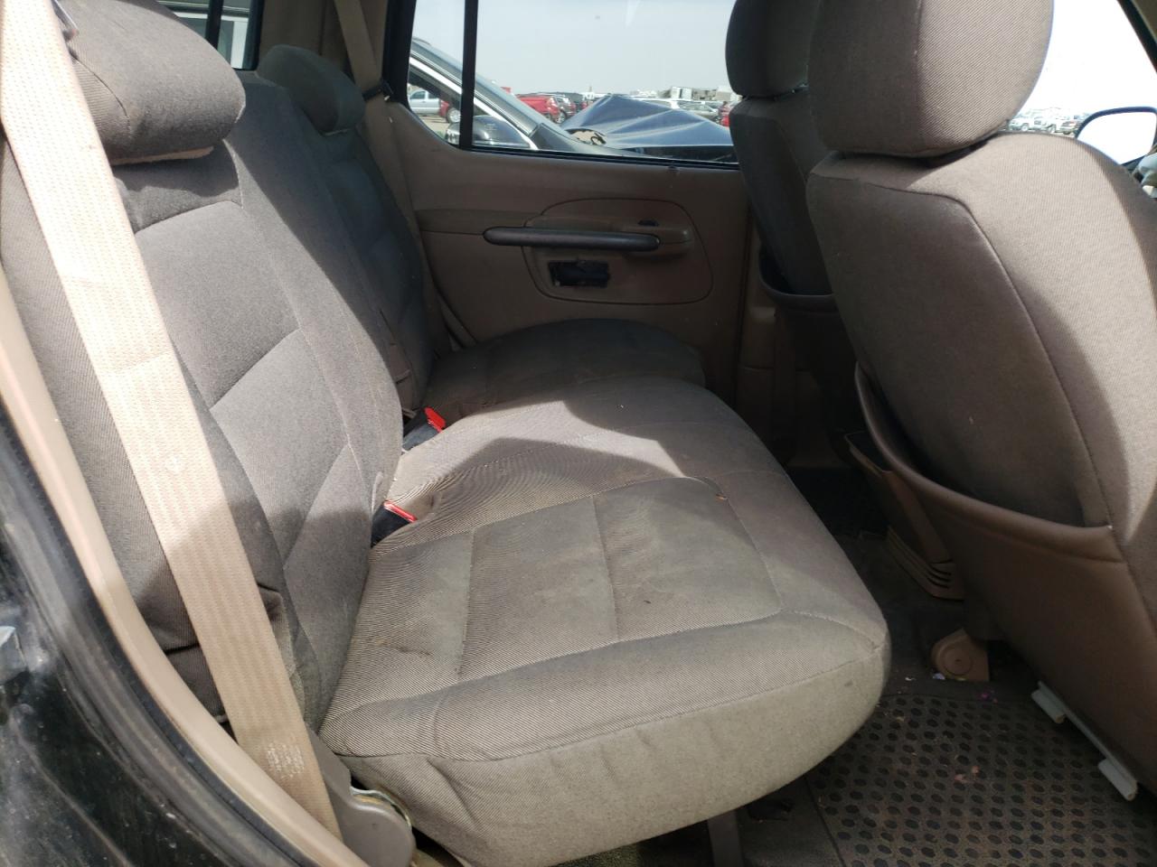 Photo 6 from auction – 2001 FORD EXPLORER with VIN 1FMZU67E31UB39089