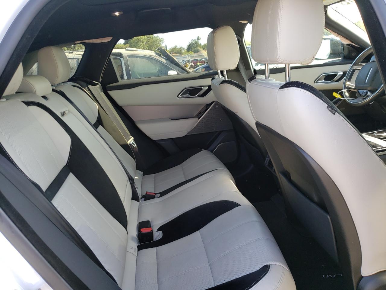 Photo 6 from auction – 2018 LAND ROVER RANGE ROVE with VIN SALYL2RV3JA713788