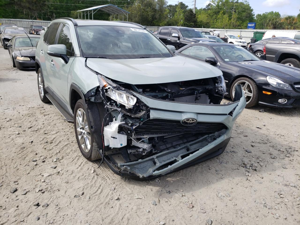 Photo 9 from auction – 2020 TOYOTA RAV4 XLE P with VIN JTMC1RFV3LD042970