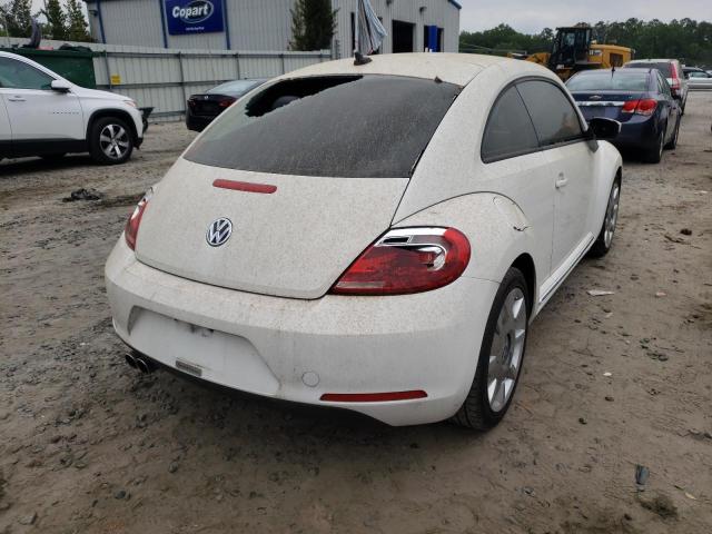 Photo 4 from auction – 2012 VOLKSWAGEN BEETLE with VIN 3VWJP7AT8CM647200