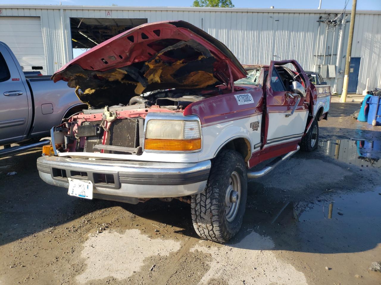 Photo 2 from auction – 1996 FORD F250 with VIN 1FTHX26FXTEA91128