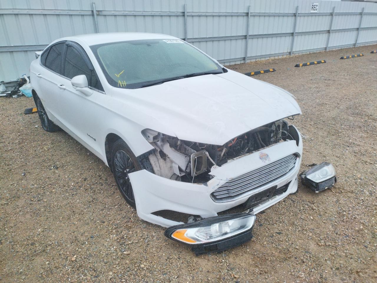 Photo 1 from auction – 2014 FORD FUSION SE with VIN 3FA6P0LU5ER322991