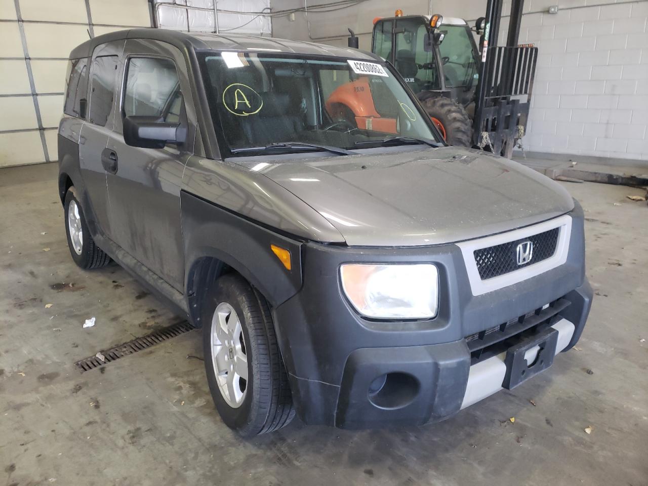 HONDA ELEMENT 2005 с VIN 5J6YH27665L033618 - Фото с аукциона