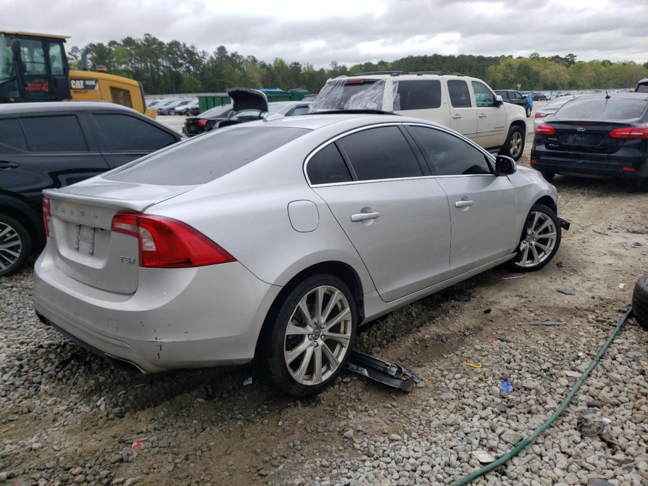 Photo 4 from auction – 2017 VOLVO S60 PLATIN with VIN LYV402HM8HB152420