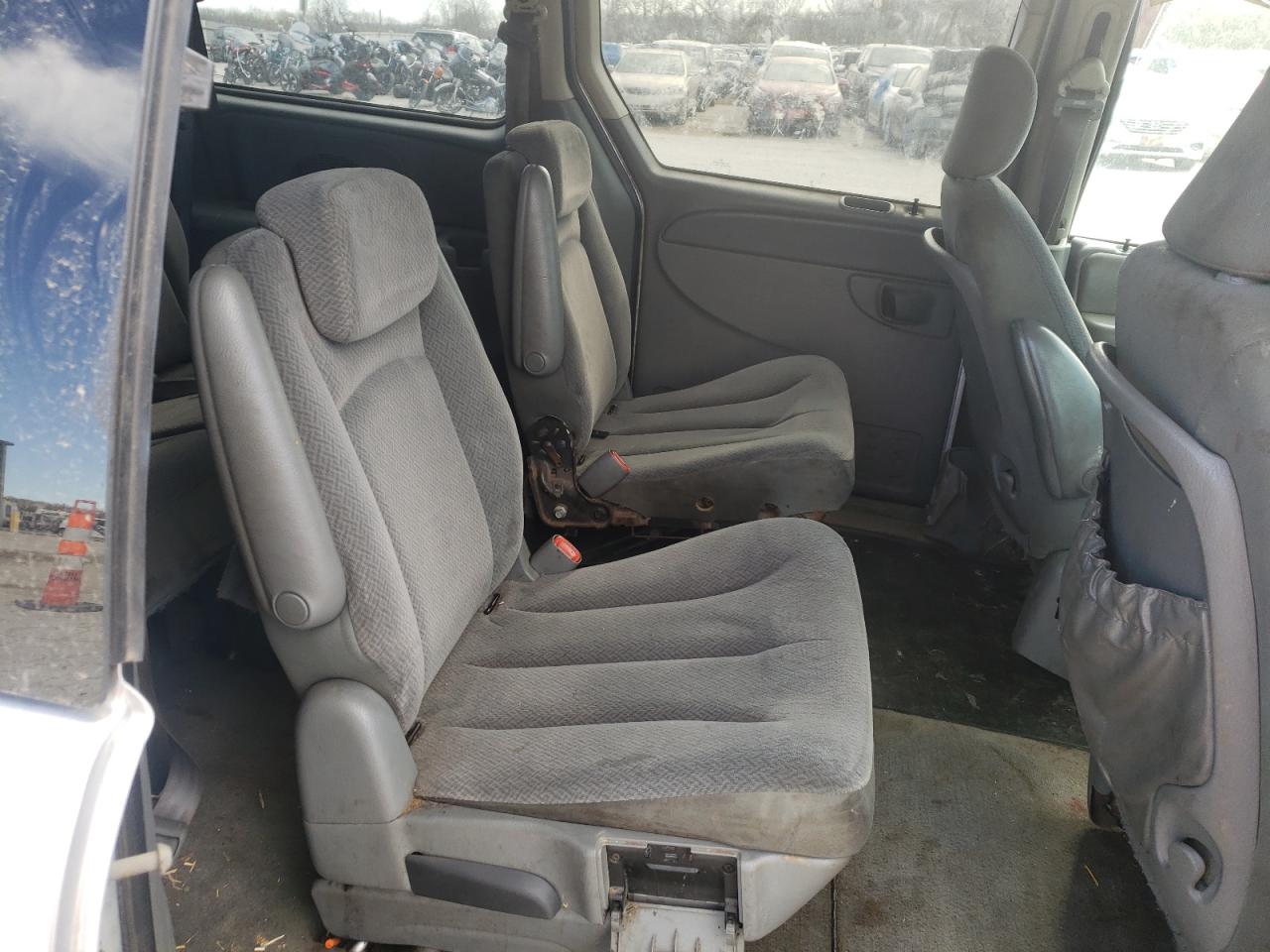 Photo 6 from auction – 2005 DODGE GRAND CARA with VIN 2D4GP44L75R490233